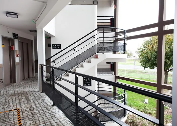 Kyriad Direct Clermont Ferrand Nord Gerzat photo