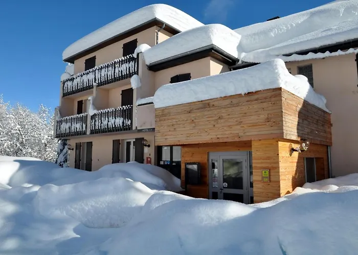 Logis Hotel Le Griou Saint-Jacques-des-Blats photo