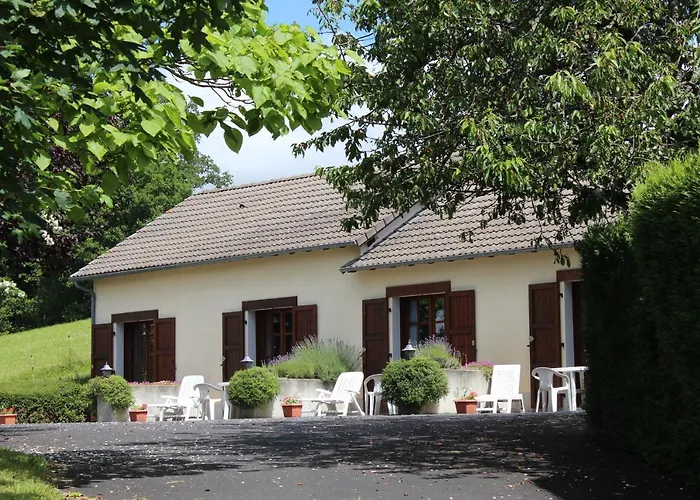 Chambres D'Hotes A La Campagne Ladinhac photo