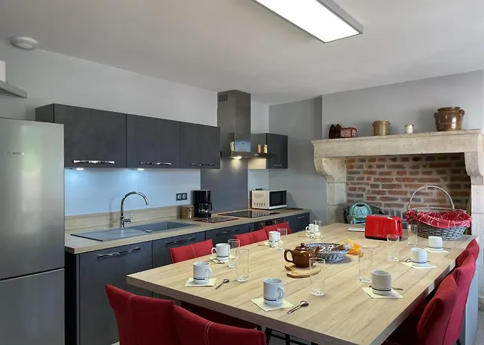 Gite Champetre Renove Avec Jardin Et Equipements Modernes A Pierrefitte-Sur-Loire - Fr-1-489-334 photo