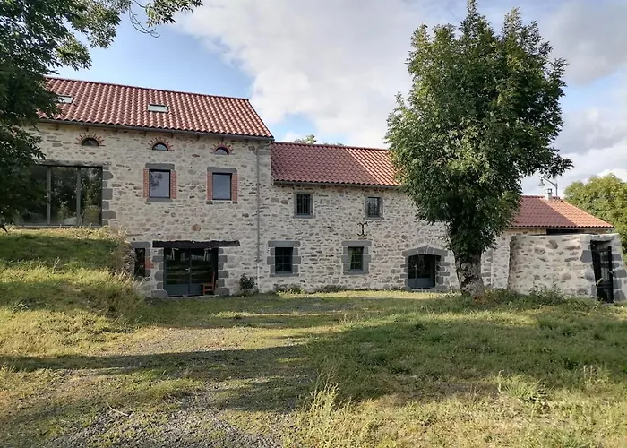 Relais Du Lac De La Truyere Anglards de Saint Flour photo
