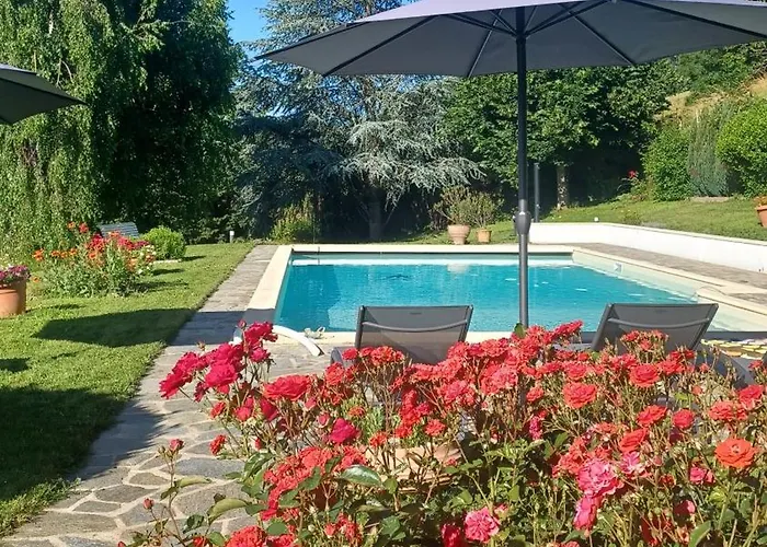 La Grange De Lily Bed & Breakfast Vic-sur-Cere photo