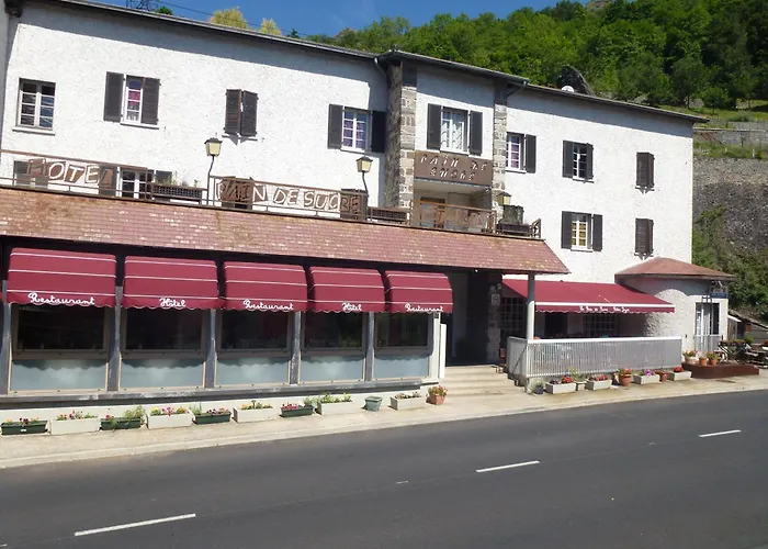 Hotel Restaurant Le Pain De Sucre Monistrol-d'Allier photo
