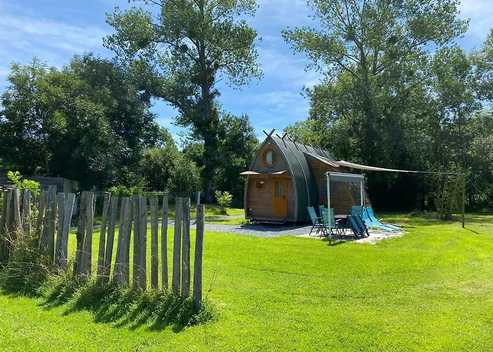 Bungalow Accueillant A Saint-Pardoux Avec Piscine Partagee photo