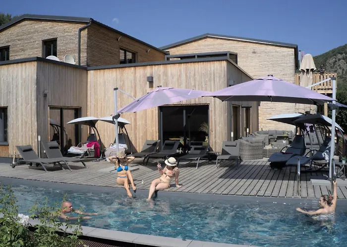Le Volcan Des Sens, Chambres D'Hotes De Luxe Et Spa Privatif Torsiac photo