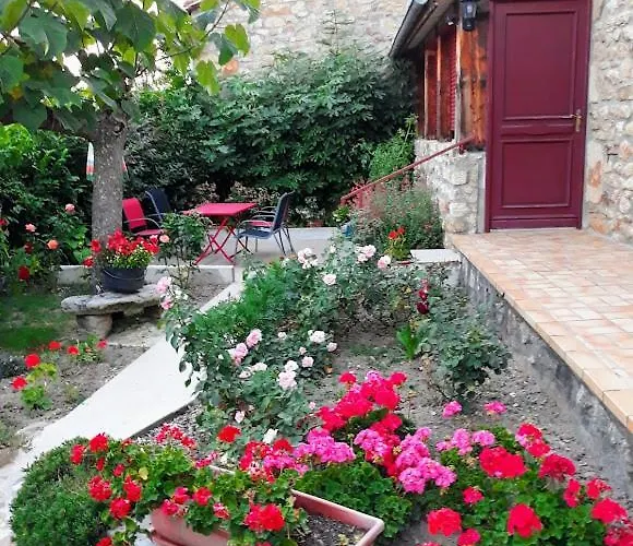 Gite Au Bonheur Des Hotes En Auvergne Egliseneuve-pres-Billom photo