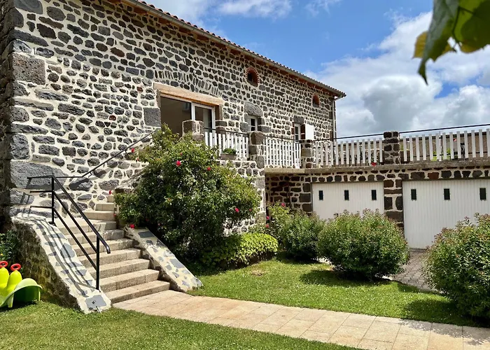 Gite Tout Inclus Avec Terrasse, Jardin Et Parkings, Proche Puy-En-Velay Et Chemins De Randonnee. - Fr-1-582-323 Seneujolsの写真