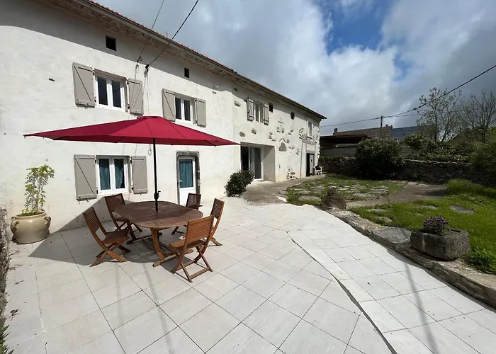 Maison De Vacances Renovee A La Ferme, Terrasse, Proche Du Parc Ardes, Puy De Dome Et Brioude - Fr-1-582-375 Autracの写真
