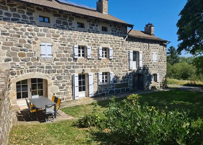 Фото Gite Les Bises Bronac