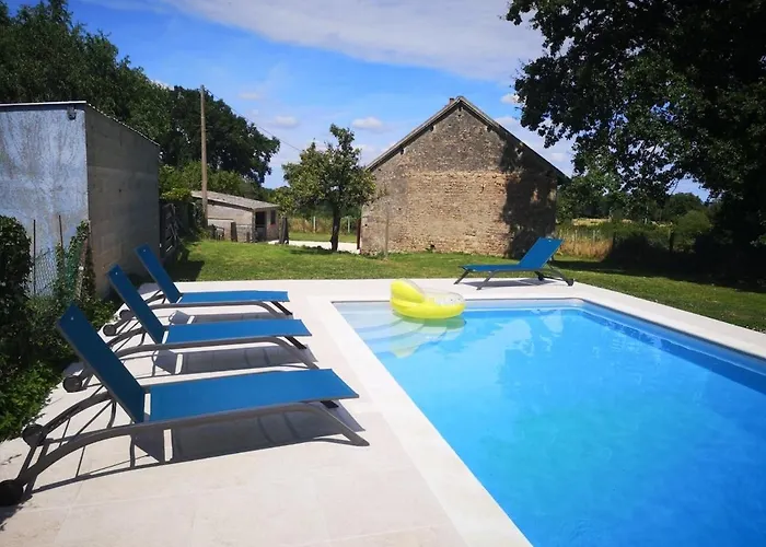 Gite Comme Chiez Vous Campagne Et Piscine Durdat-Larequille photo