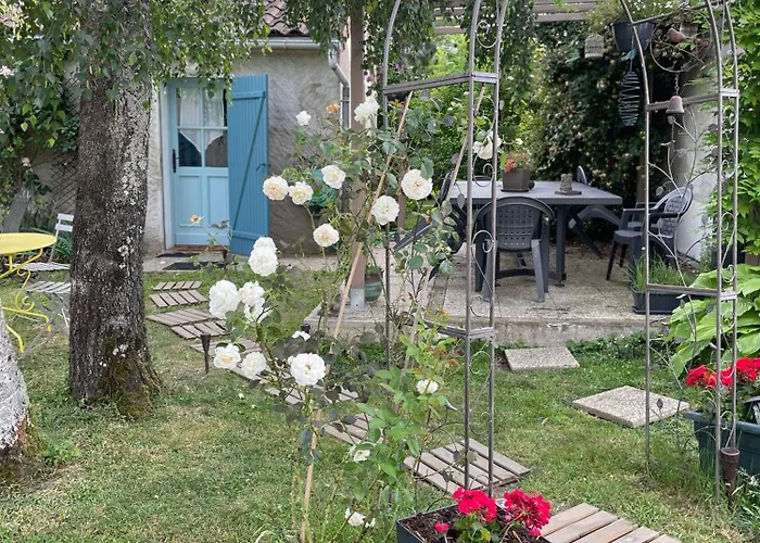 Studio En Auvergne Le Ruisseau Saint-Priest-Bramefant φωτογραφία