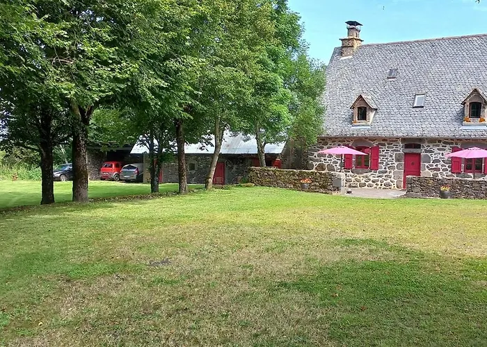 Guidon Fourchette Et Table D'Hotes Saint-Bonnet-de-Salers foto