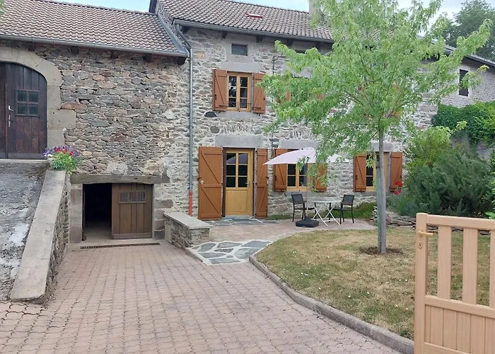 Charmante Maison A La Campagne Au Coeur Des Premiers Volcans Mezeres Foto