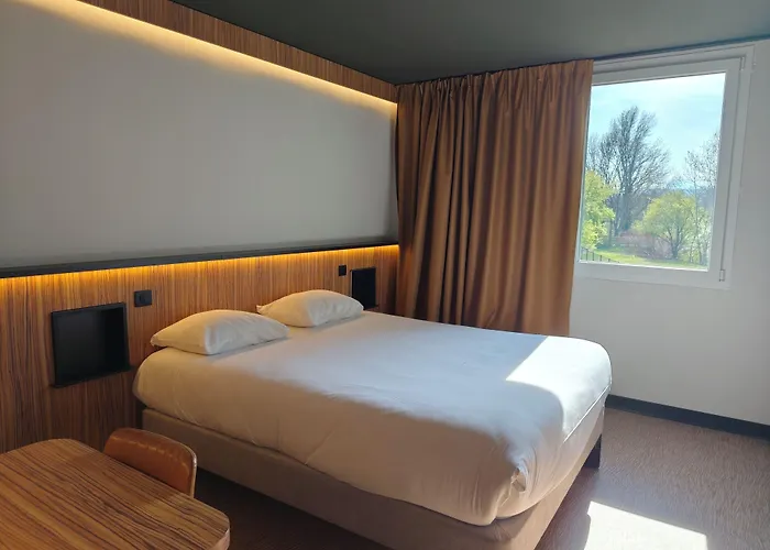 B&B Hotel Clermont-Ferrand Nord Riom képek