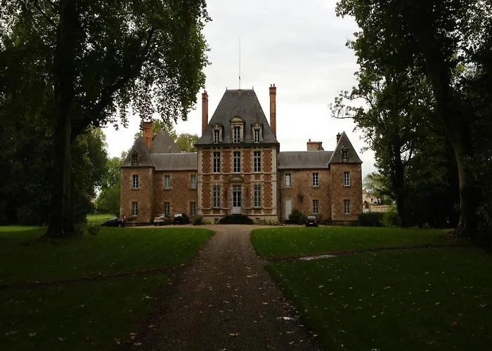 Chateau De Villars Villeneuve-sur-Allier photo