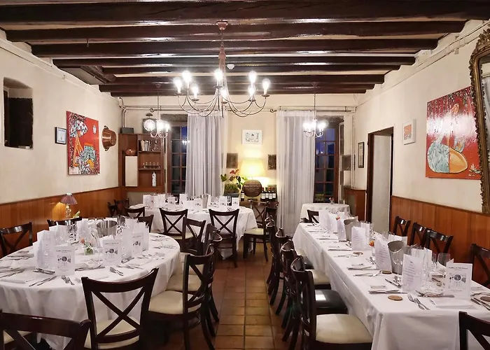 Hostellerie Le Petit Bonneval Perignat-les-Sarlieve photo